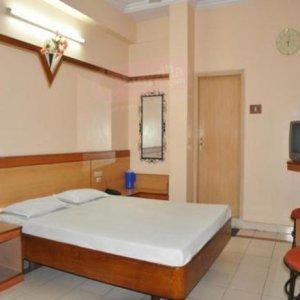 Hotel Vishnu Residency Visakhapatnam Bagian luar foto
